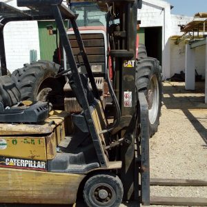 CATERPILLAR ELECTRICA TRICICLO