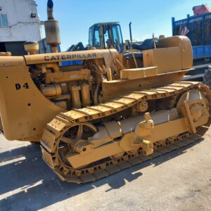 CATERPILLAR D4