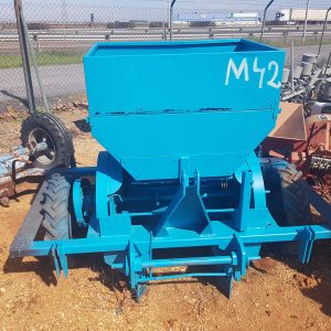 SEMBRADORA DE PATATAS M42