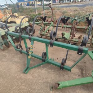 cultivador de nueve brazos E260