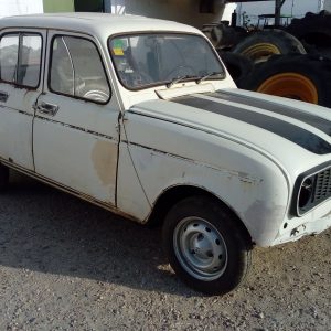RENAULT 4