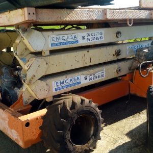 PLATAFORMA ELEVADORA DE TIJERAS