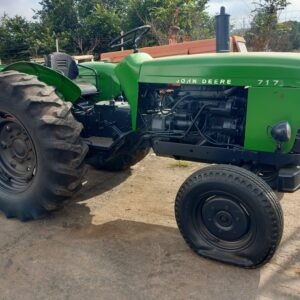 JOHN DEERE 717